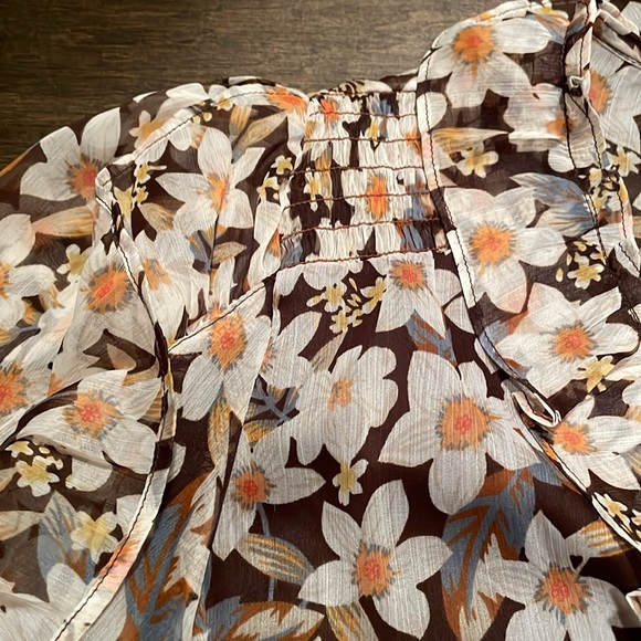 Francesca flowered ruffled blouse - Picture 5 of 7